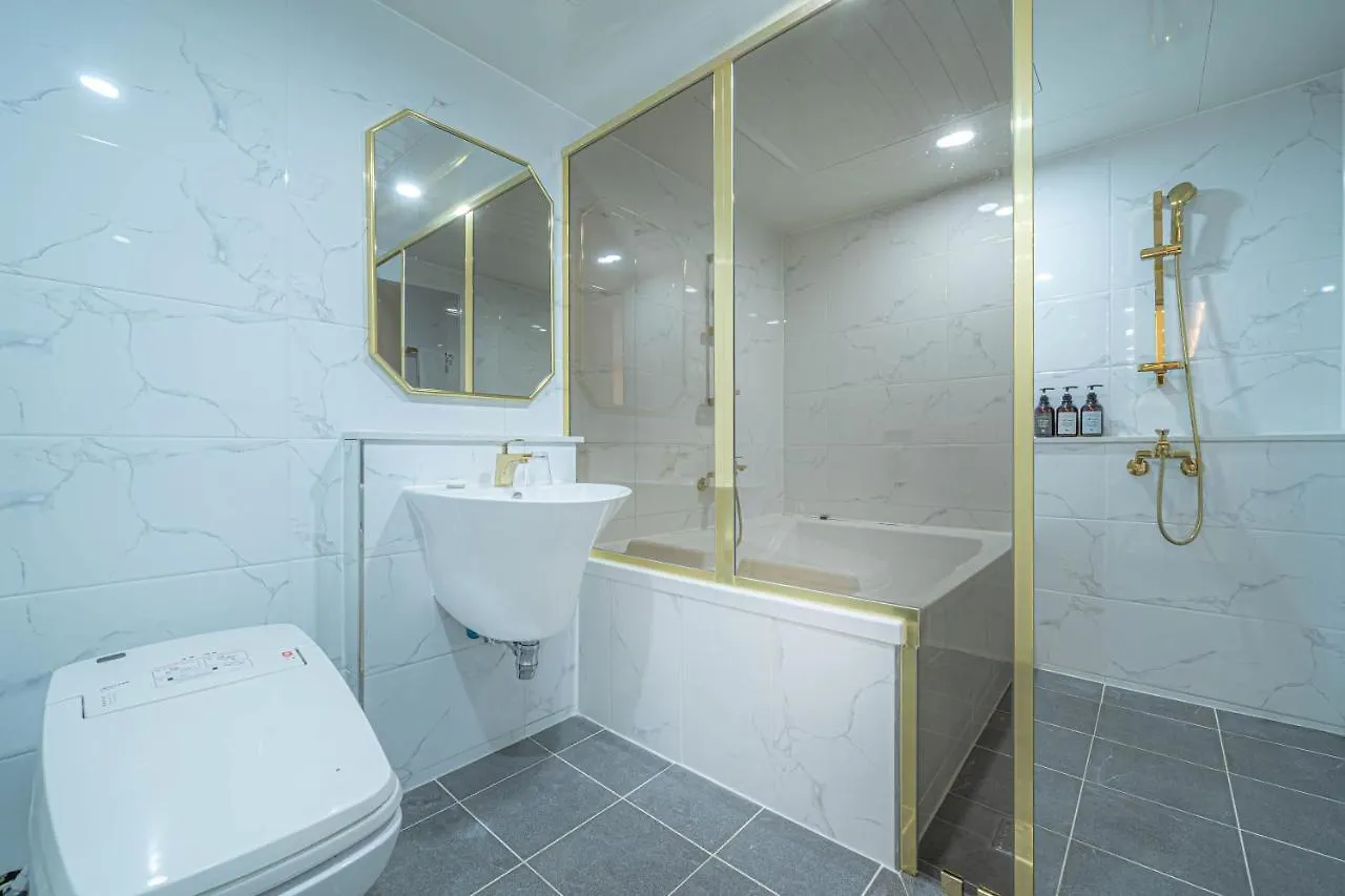 Gwangan Stay Hotel Busan 2*,